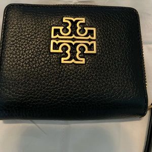 Small black Tory Burch purse